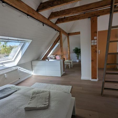 Helles Dachgeschoss-Appartement Krefeld Exterior photo
